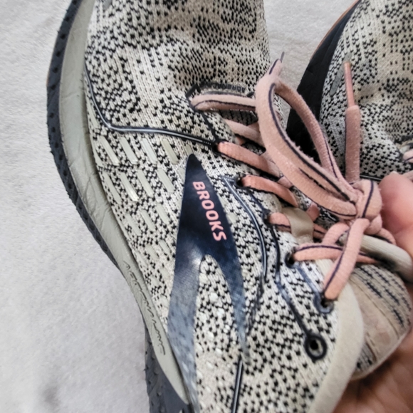 Brooks Adrenaline Sneaker Pink 9 - Picture 8 of 15